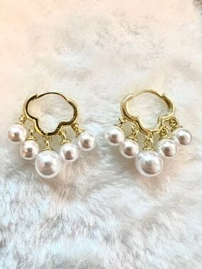 Gold Cloud-Shaped Hoops with Faux Pearls - 14k Gold Fill